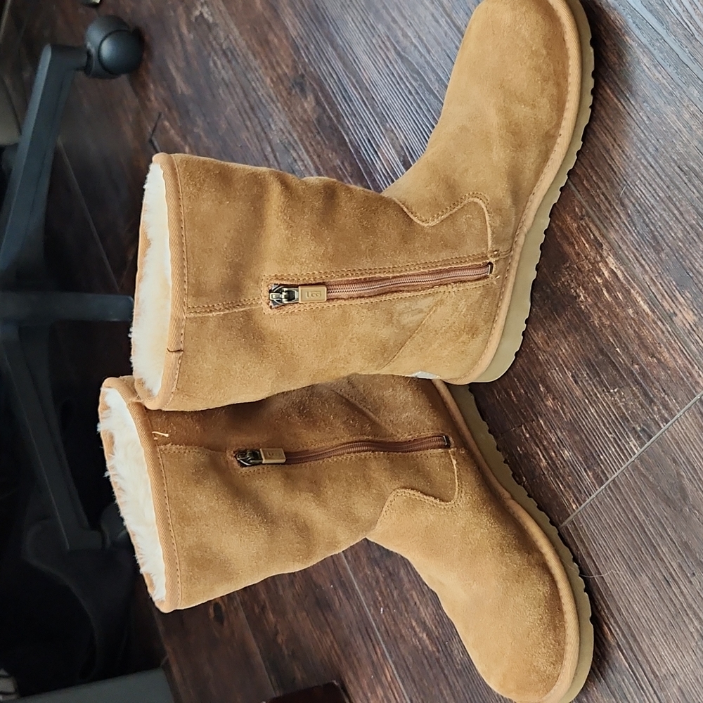 Women's Ugg Boots Size 5